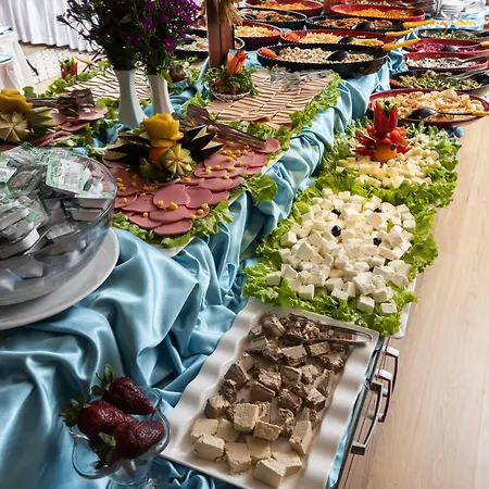 Viva Deluxe Hotel 3*